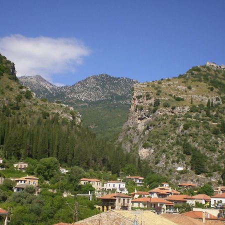 Byzantion Hotel Mystras Buitenkant foto