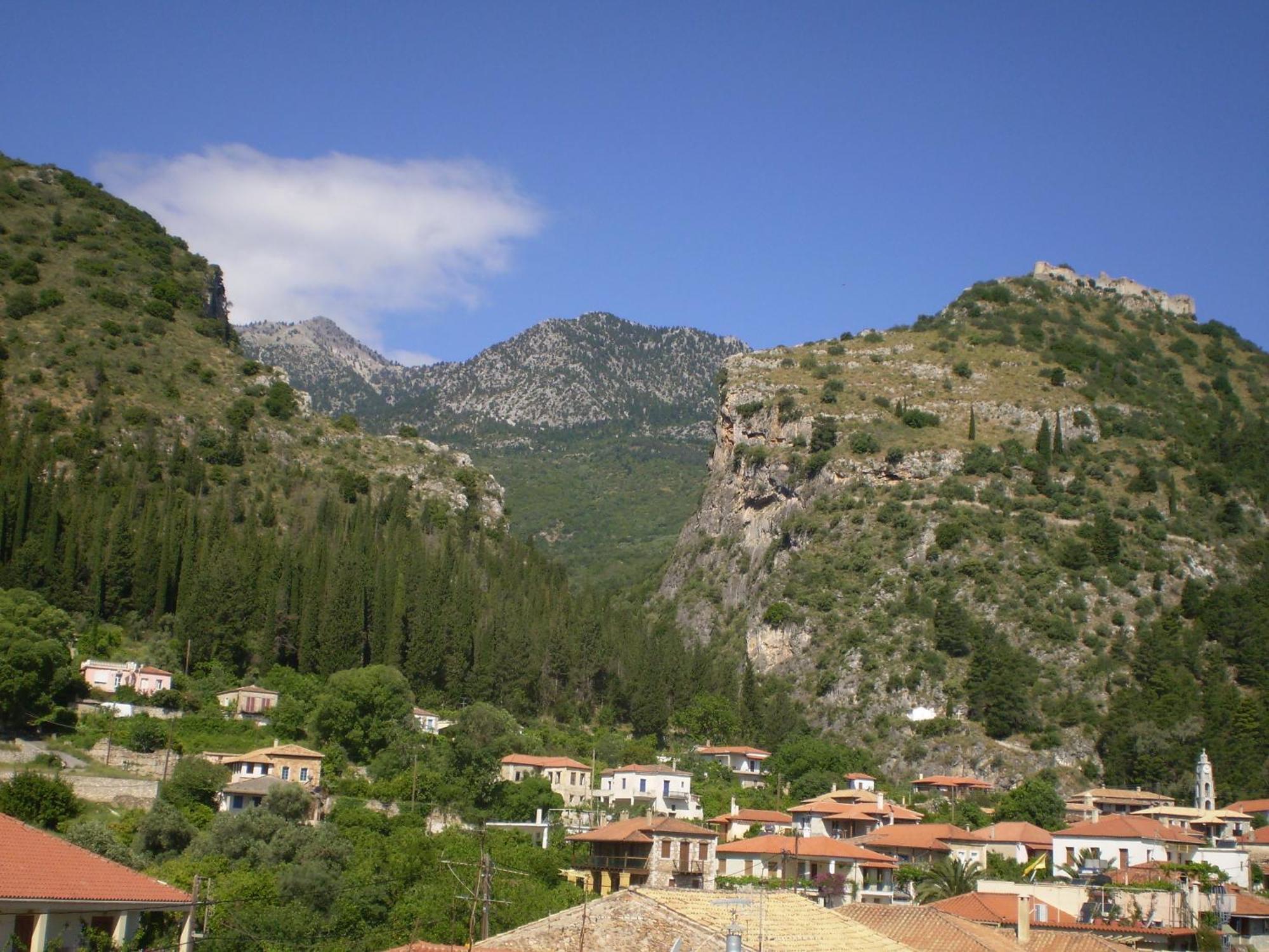 Byzantion Hotel Mystras Buitenkant foto