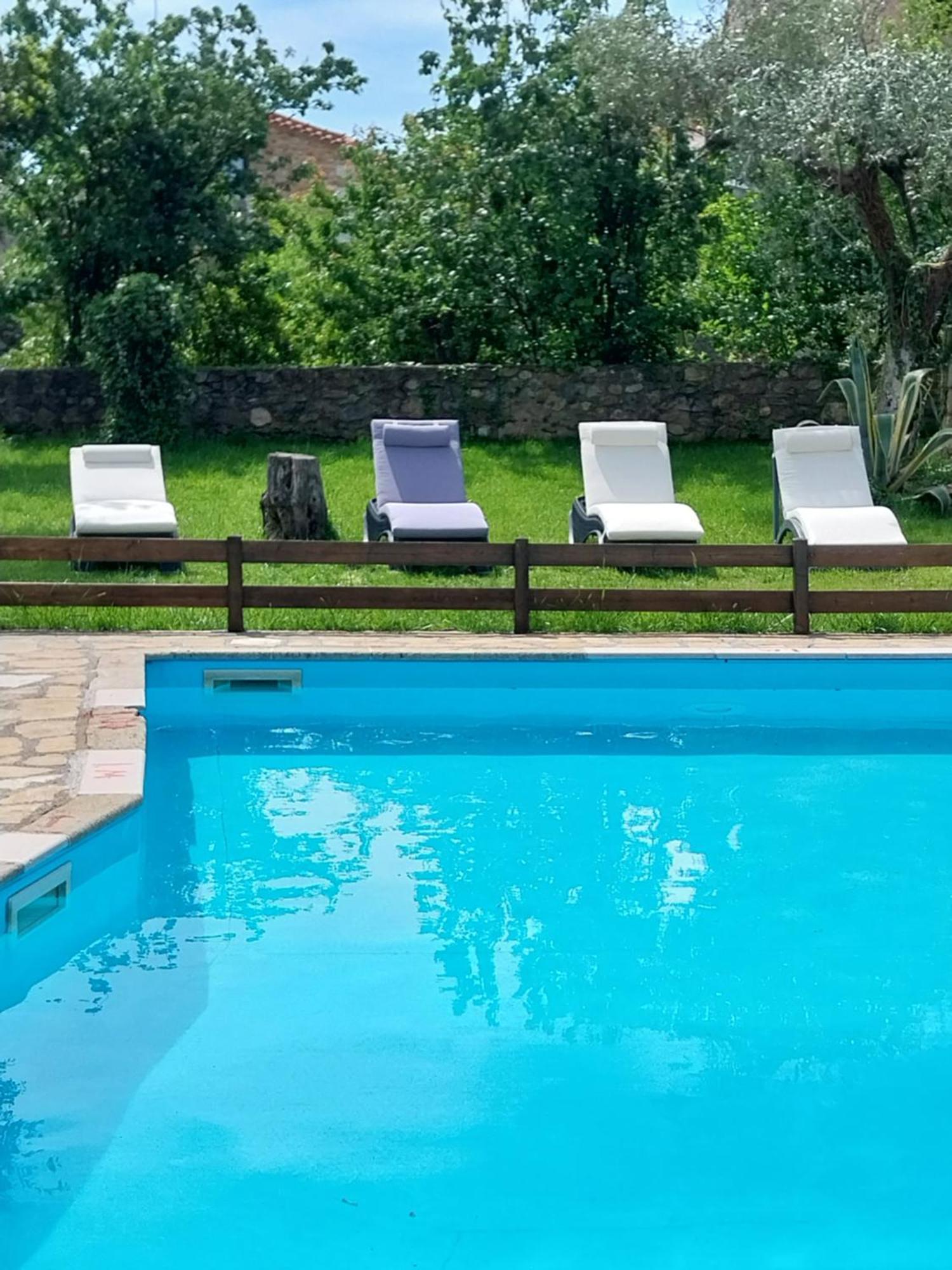 Byzantion Hotel Mystras Buitenkant foto